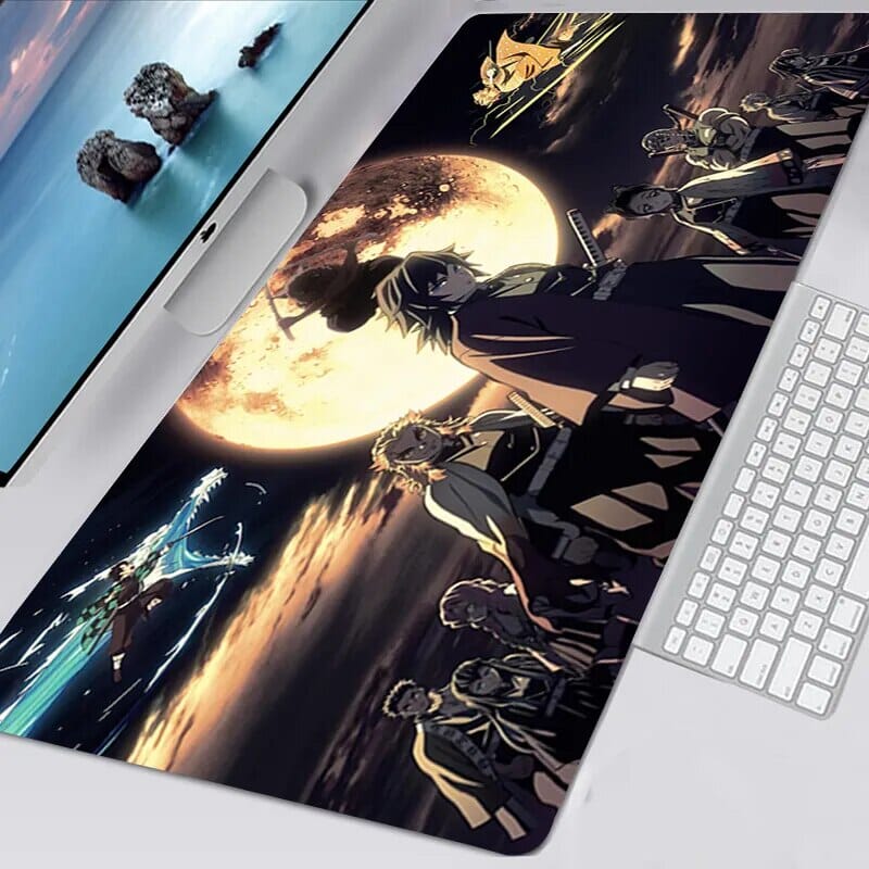 Tapis de souris Demon Slayer piliers sous la pleine lune - CrazyWorth